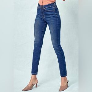 KanCan high rise super skinny Jean